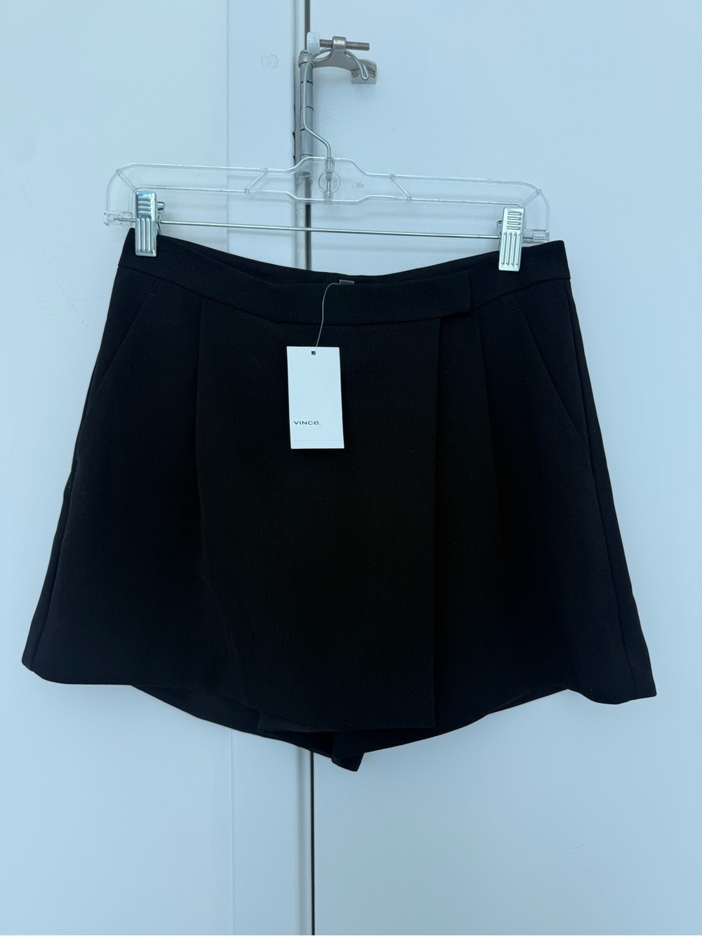 Vince Black Pleated Front-Panel Skort New w Tags